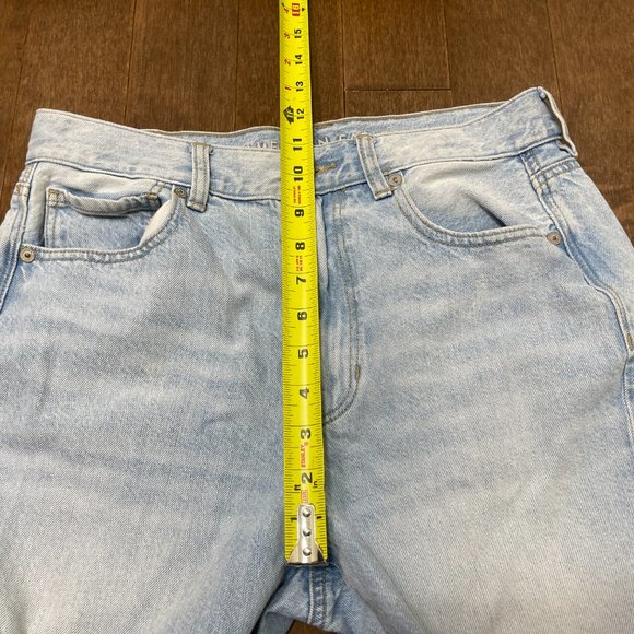 America Eagle Mom Jeans sz 6 - Picture 13 of 16